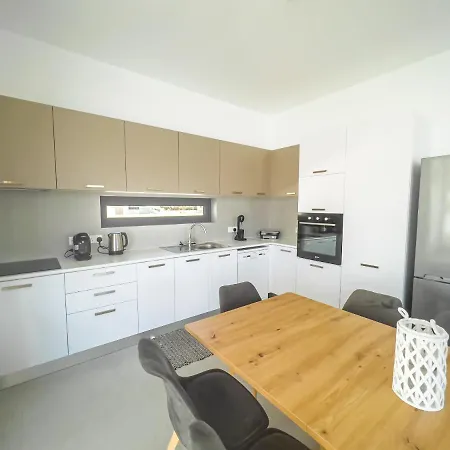 Nelia Panorama Βίλα *