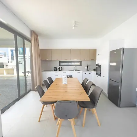 Nelia Panorama Βίλα Πρωταράς