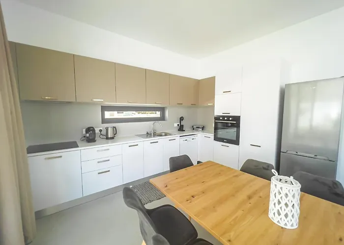 Nelia Panorama 빌라 *