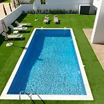 Nelia Panorama Villa *