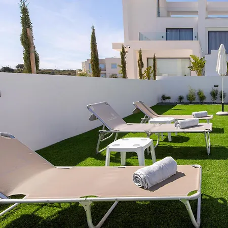 Nelia Panorama וילה *