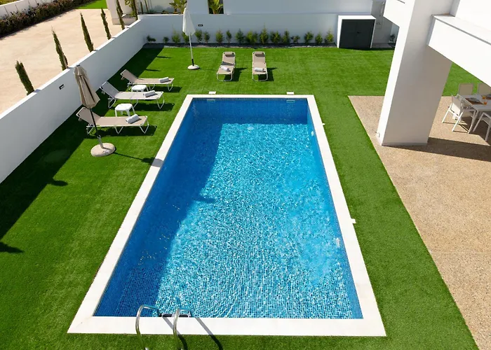 Nelia Panorama Villa *